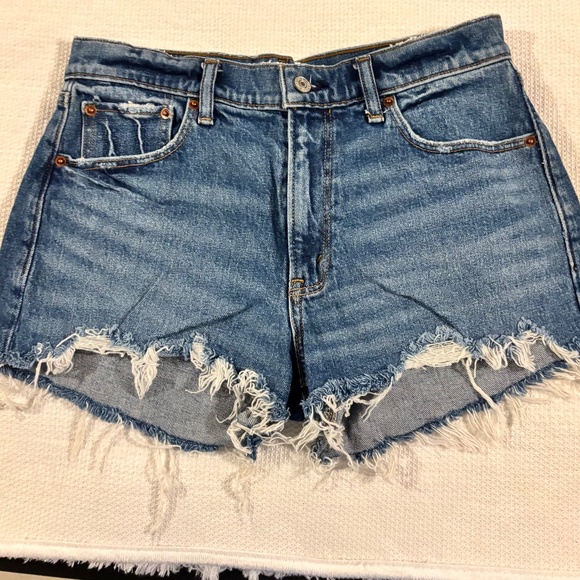 Abercrombie & Fitch Pants - Abercrombie & Fitch Distressed Denim Shorts Sz 27/4